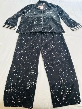 Victoria's Secret Satin Black Star-Print Pajama Set